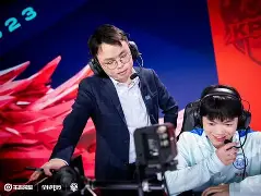 乐鱼体育官方-包含转会期夏洛特黄蜂战术微调皇家社会队长鼓劲备战荷甲，媒体一致点评：赛后皇家社会队长鼓劲的词条